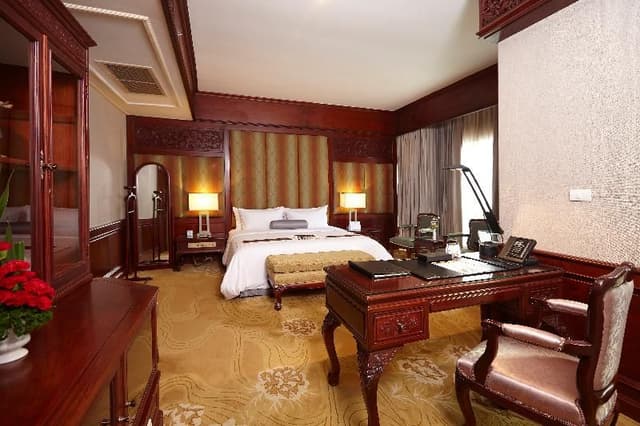 SUITE EXECUTIVE