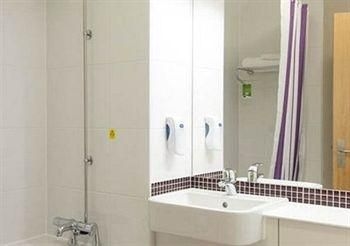 COMFORT INN MANCHESTER NORTH1