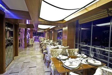 Q INN3