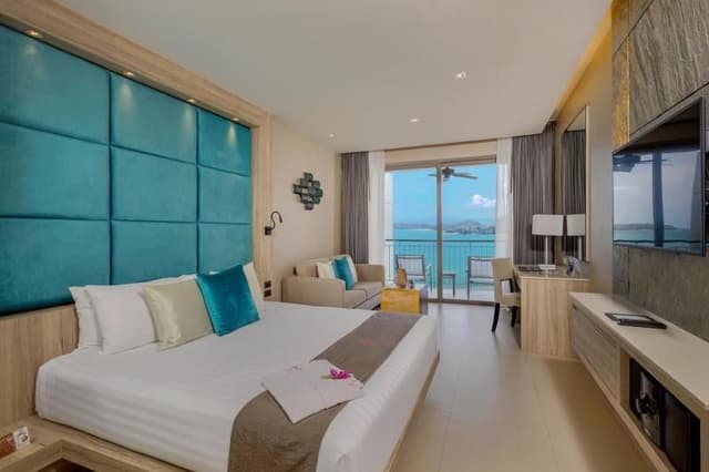 DOUBLE DELUXE SEA VIEW
