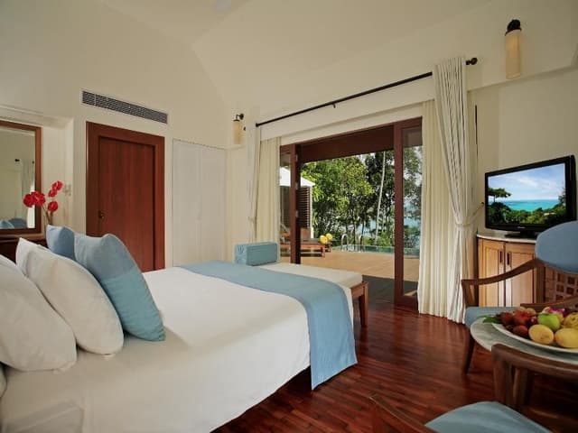 VILLA POOL VIEW