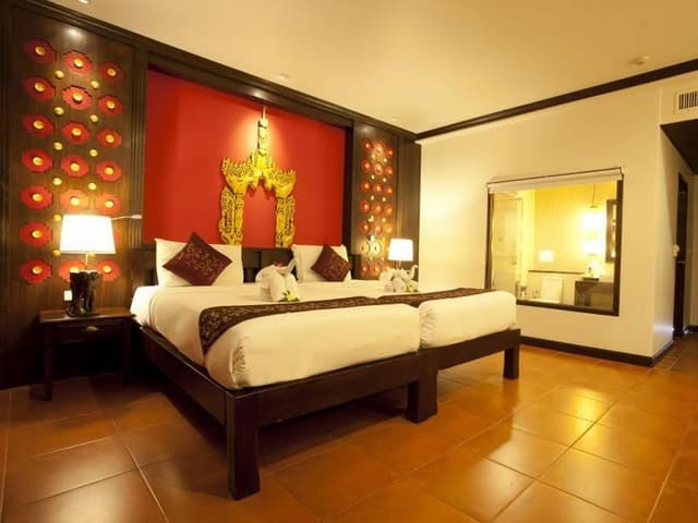 Double or Twin DELUXE POOL VIEW