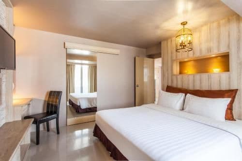 Two-Bedroom Suite with Sea View