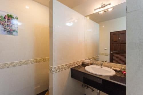 Deluxe Family Room