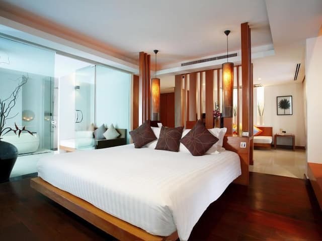 VILLA BEACH FRONT