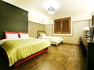 Hotel River2