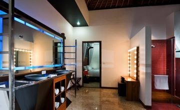 เอมอร์ บาหลี วิลล่า (Amor Bali Villas and Spa Resort)0