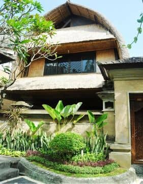 โรงแรมปูริ เดวา บาราตา โรงแรมปูริ เดวา บาราตา
