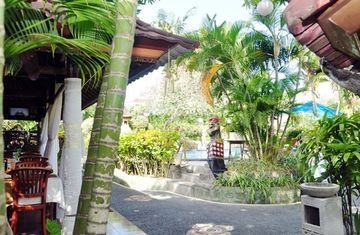 โรงแรมปูริ เดวา บาราตา (Puri Dewa Bharata Hotel)2