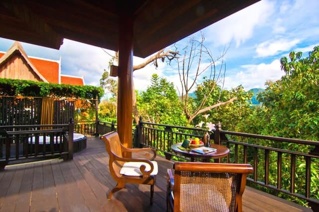 Jacuzzi Villa
