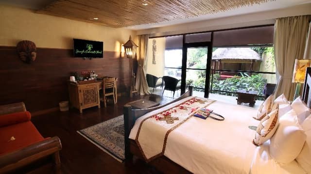 TRIPLE ONE BEDROOM