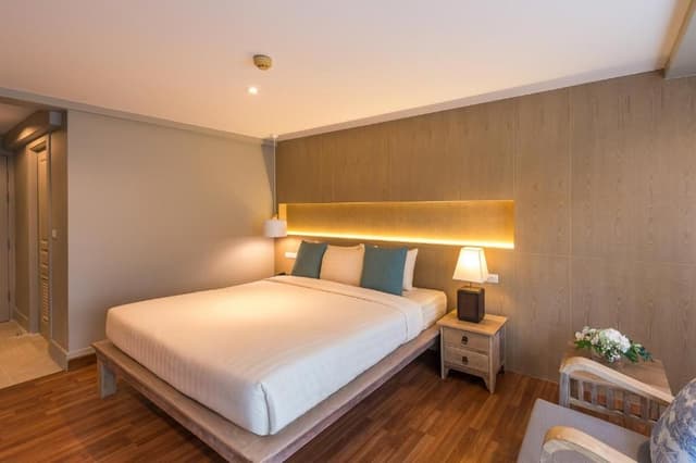 Superior Double or Twin Room with Pool View