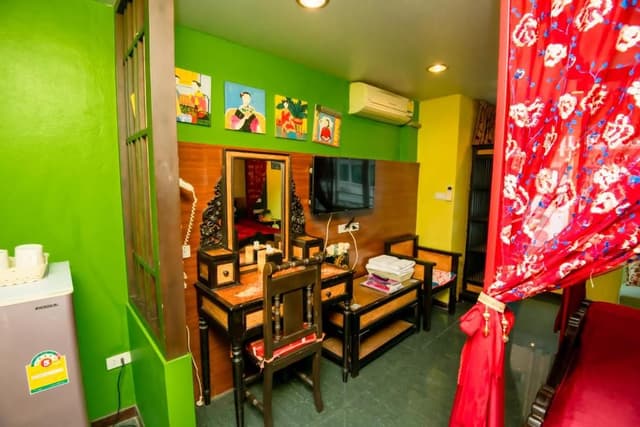 Deluxe Double or Twin Room