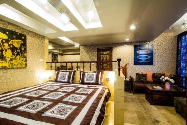 Corner Suite 1 (Executive Room)