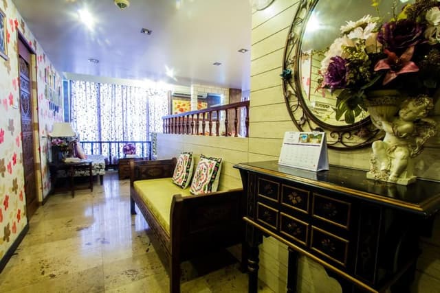 Corner Suite 1 (Executive Room)