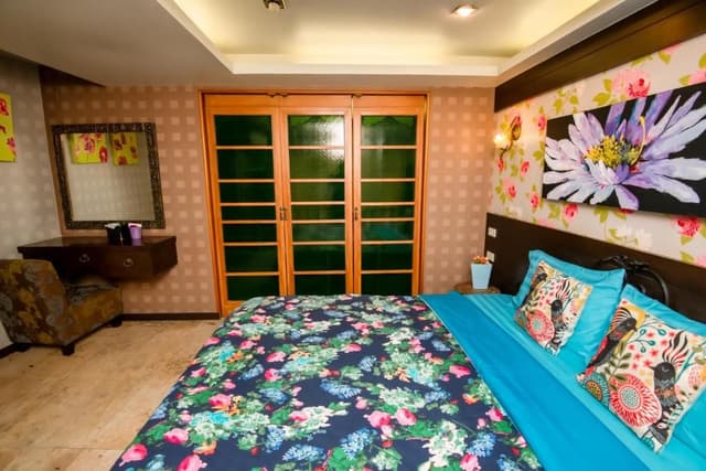 Corner Suite (Family Room 4 Adults)