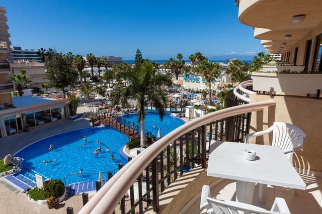 Double or Twin POOL VIEW