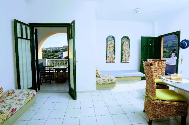 APARTMENT CAPACITY 4 ONE BEDROOM