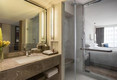 M Club, M Club lounge access, Guest room, 1 King