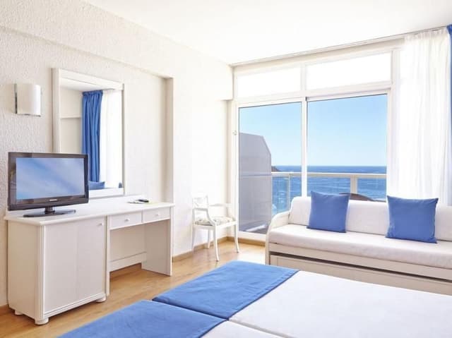 FAMILY ROOM SEA VIEW