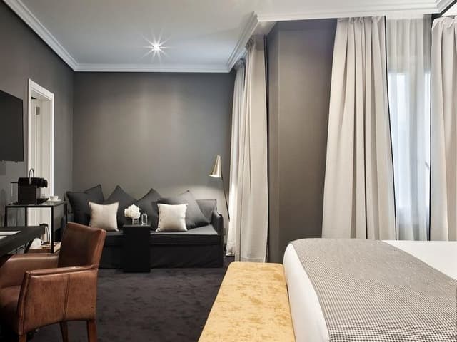 DOUBLE SUPERIOR WITH DOUBLE BED