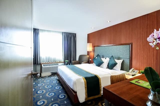SUITE EXECUTIVE