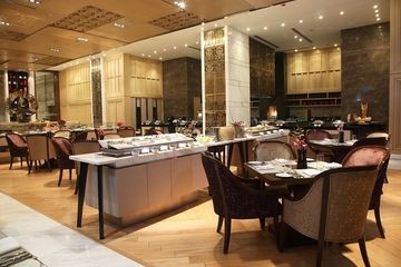 Crowne Plaza New Delhi Mayur V0
