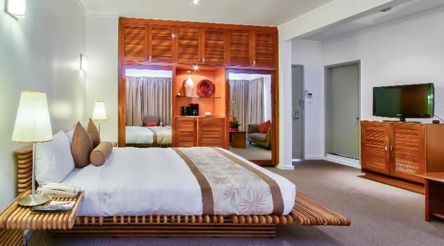 SUITE EXECUTIVE