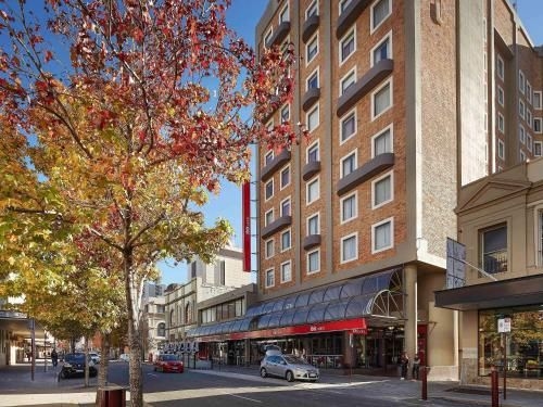 ibis Perth1