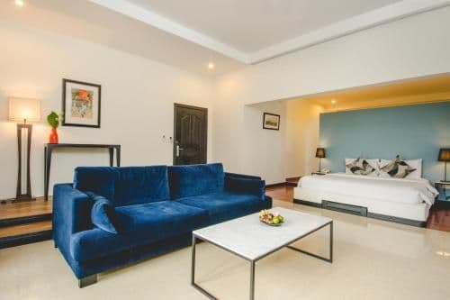 Superior Suite-Round Trip Airport Transfers + Massage