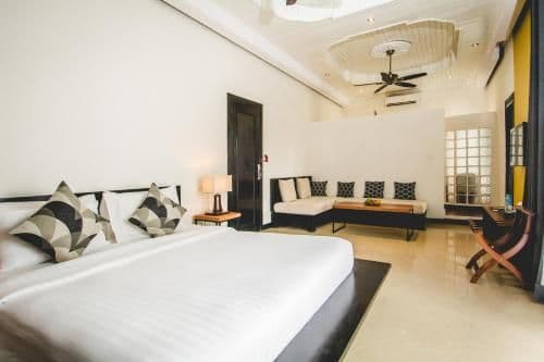Superior Suite-Round Trip Airport Transfers + Massage