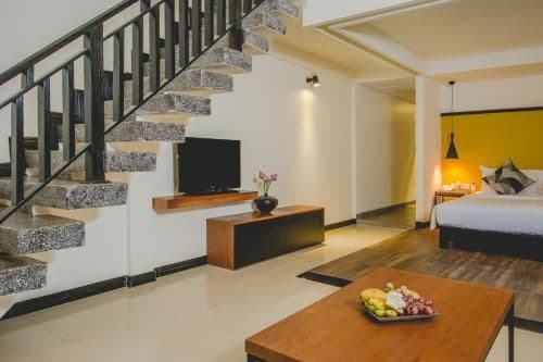 Duplex Suite (2 adults)-Round Trip Airport Transfers + Massage