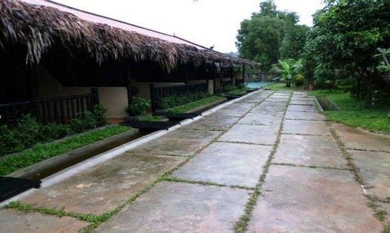 Stone Boutique Bungalow0