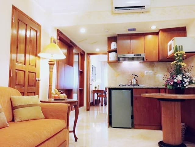 FAMILY ROOM ONE BEDROOM
