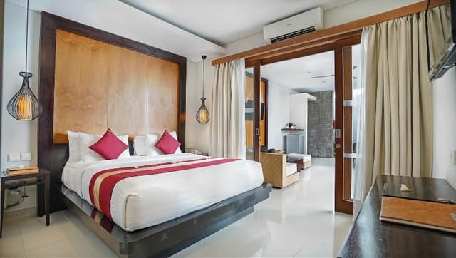 VILLA POOL VIEW TWO BEDROOMS