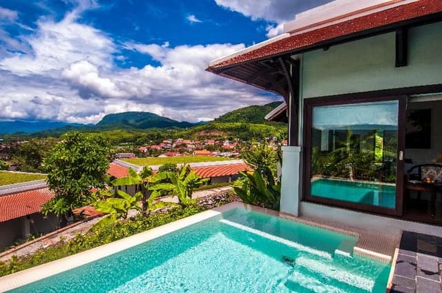VILLA POOL VIEW