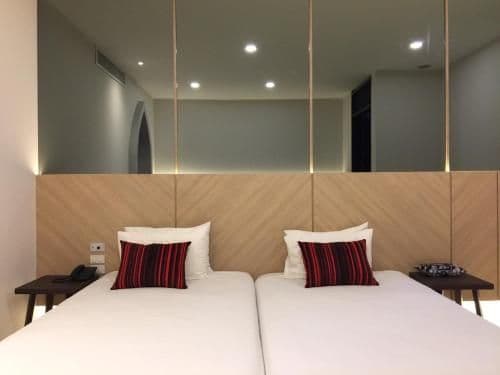 Twin Room with Courtyard View