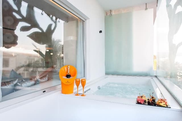 SUITE STANDARD