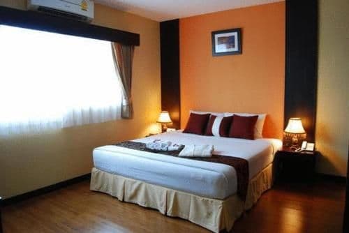Superior One- Bedroom Apartment