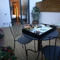 Ofelias Hotel1