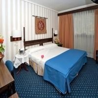 Hotel Puerta del Toledo1