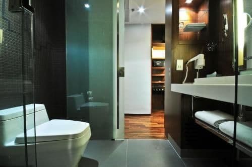 Deluxe Chill Room