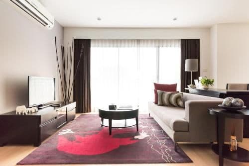 Deluxe Two-Bedroom Apartment