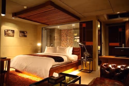 Deluxe Suite