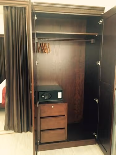 Deluxe Family Room