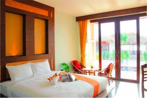 Deluxe Double Room with Pool Access