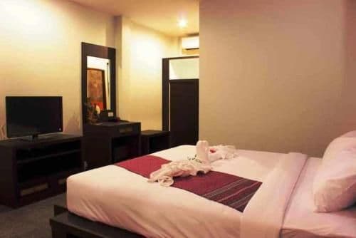 Deluxe Double Room with Pool Access
