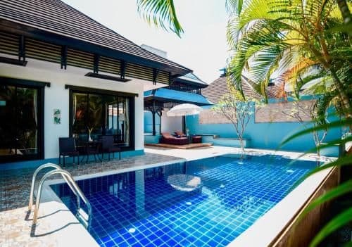 VILLA WITH PRIVATE POOL