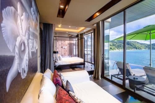 Honeymoon Private Pool Suite