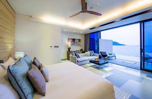 Deluxe Private Pool Suite